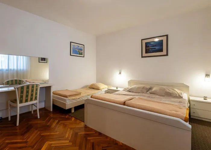 アパート Amazing In ポレッチ